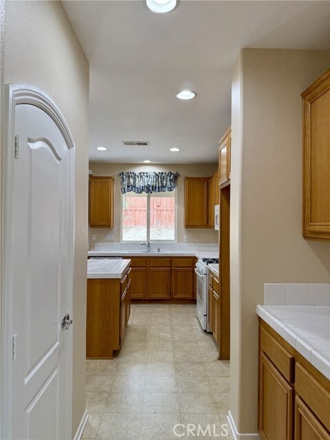 Building Photo - 241 Carner Ln