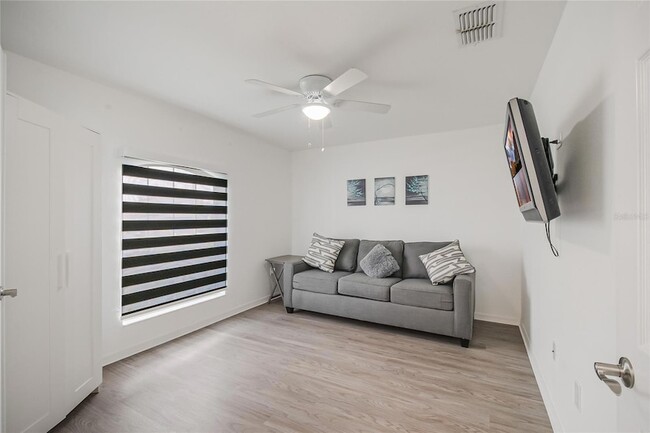 Building Photo - 520 Pheasant Dr