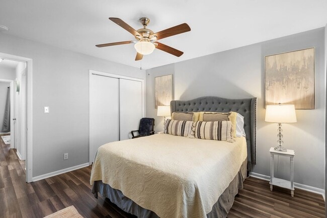 Building Photo - 1122 2nd Ave S