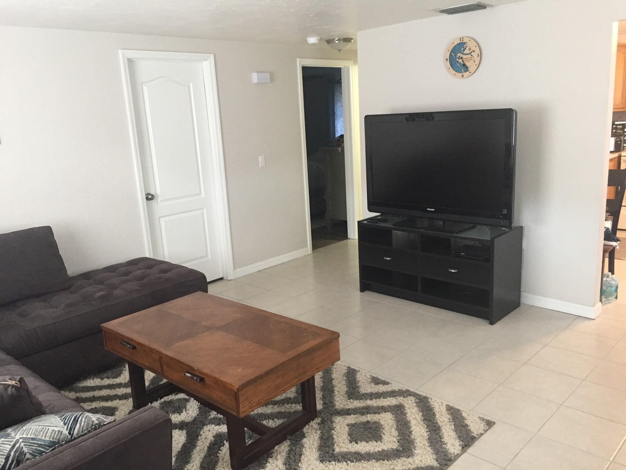 Living room - 1029 hagle park rd