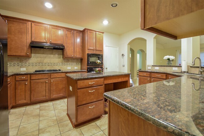 Building Photo - 14410 Heath Falls Ln