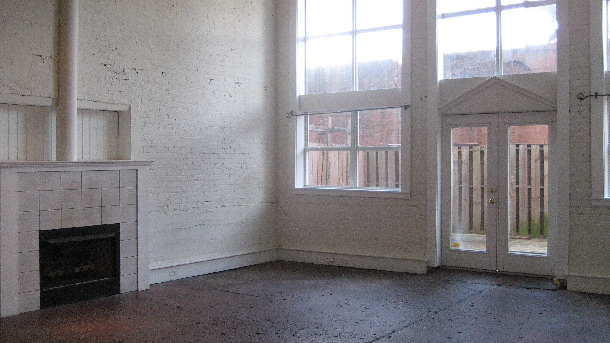 Building Photo - 505 S Main St