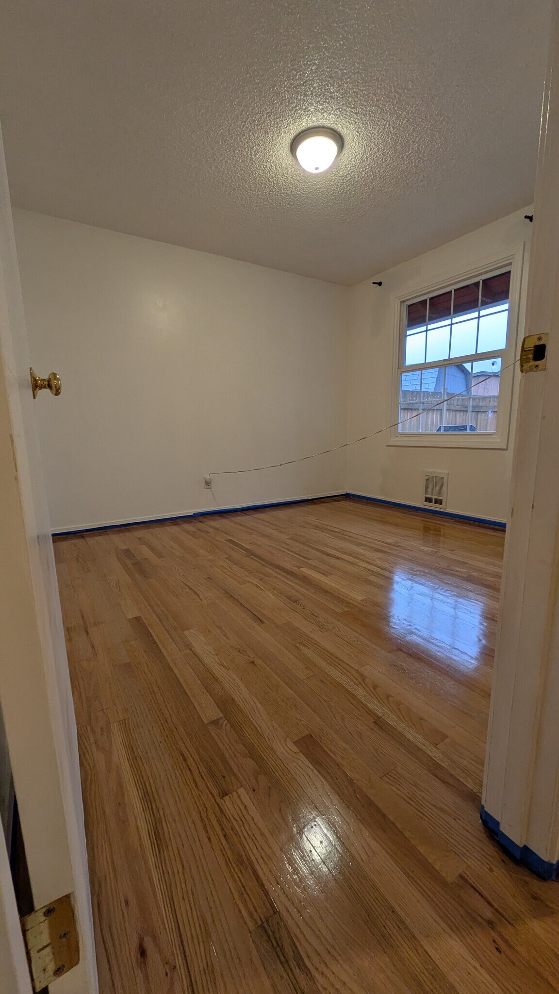 Rm #2 - 2300 192nd Pl SW