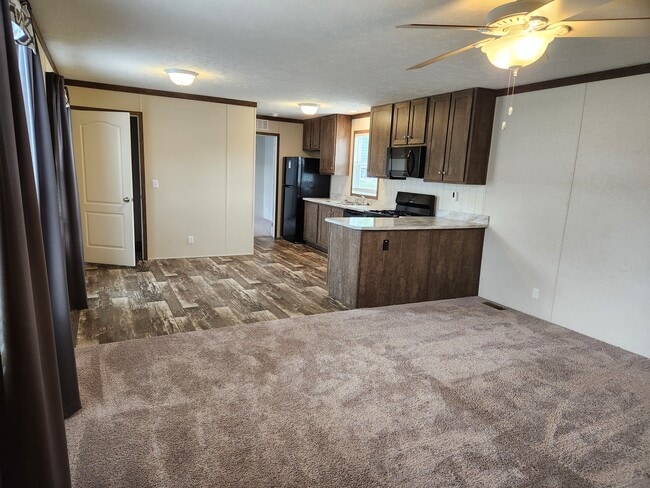 Building Photo - 636 Oregon St