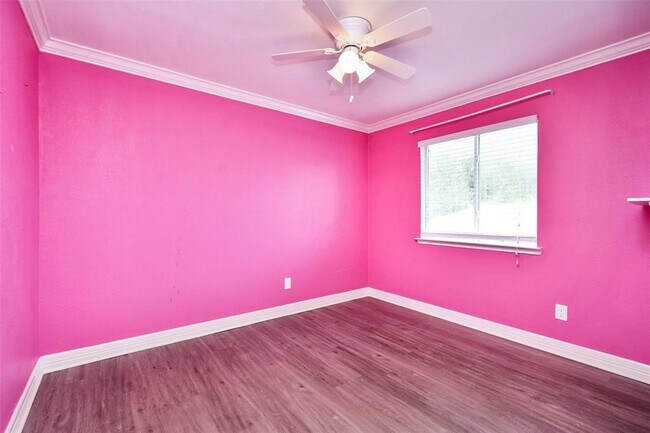 Building Photo - 1430 Acorn Ct