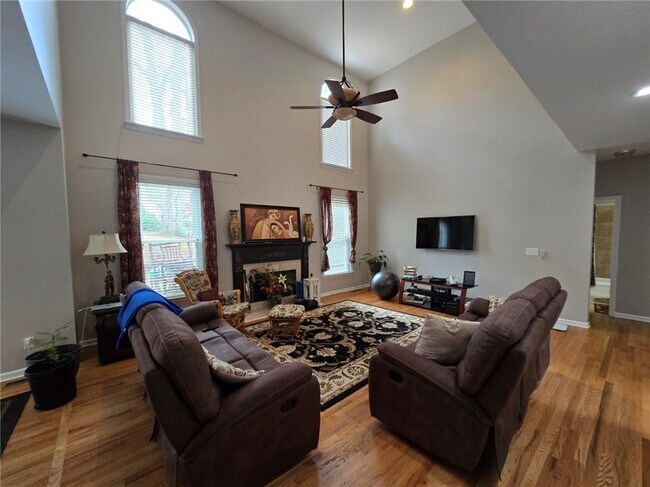 Building Photo - 5085 Byers Rd