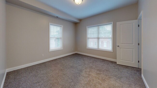 Building Photo - 60 Holworthy St
