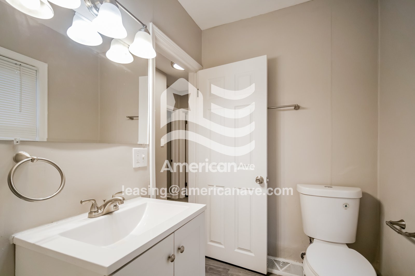 Building Photo - 4382 E 141st St