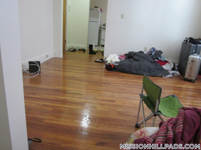Building Photo - 49 Worthington St