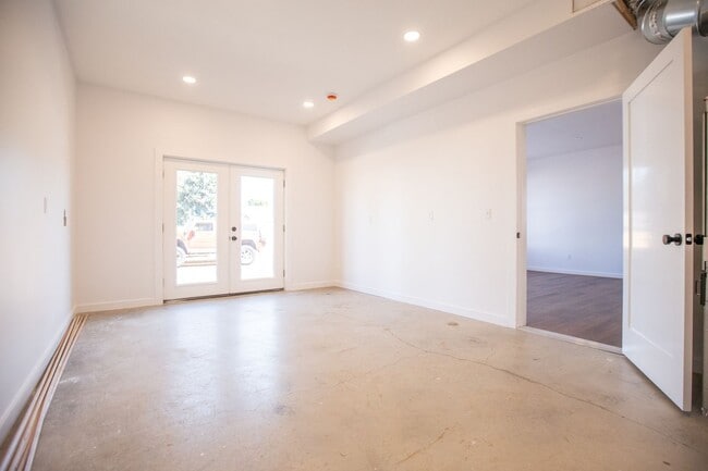 Building Photo - One Month Free ***Available NOW-  3 Bedroo...