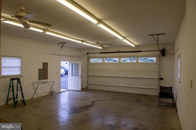 Building Photo - 27046 Mechanicsville Rd