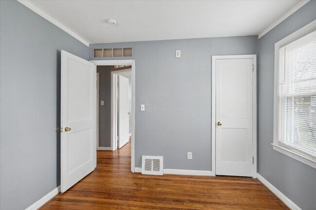 Building Photo - 19007 Kentfield St