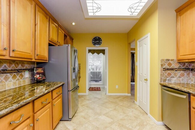Building Photo - 1534 Brookstone Ln