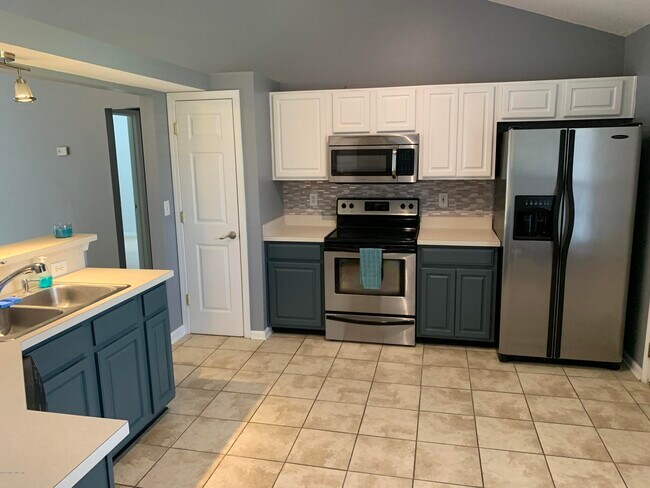 Building Photo - 12018 Sunchase Dr
