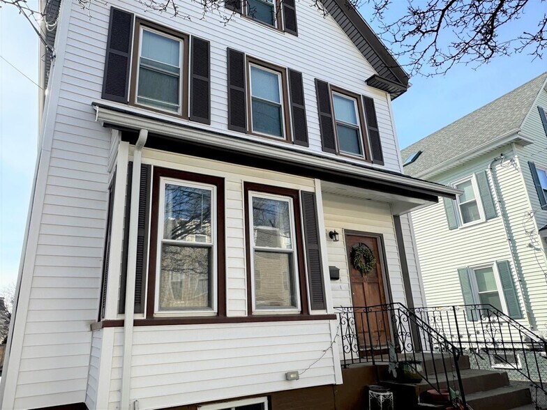 Building Photo - 20 Concord Ave