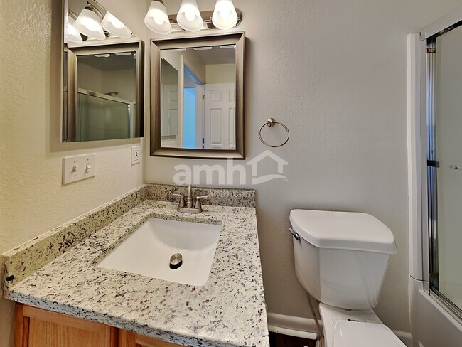 Building Photo - 6627 Sonny Blue Dr