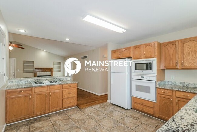Building Photo - 3 Bedroom Pet-Friendly Home in Florissant,...