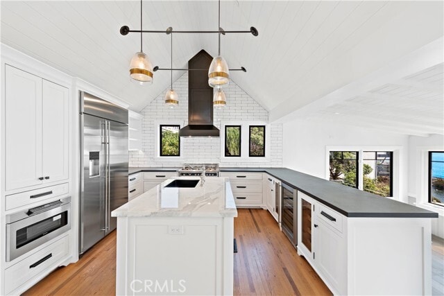 Building Photo - 154 Pearl St