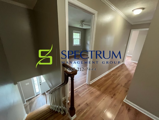Building Photo - 723 White Oak Cir