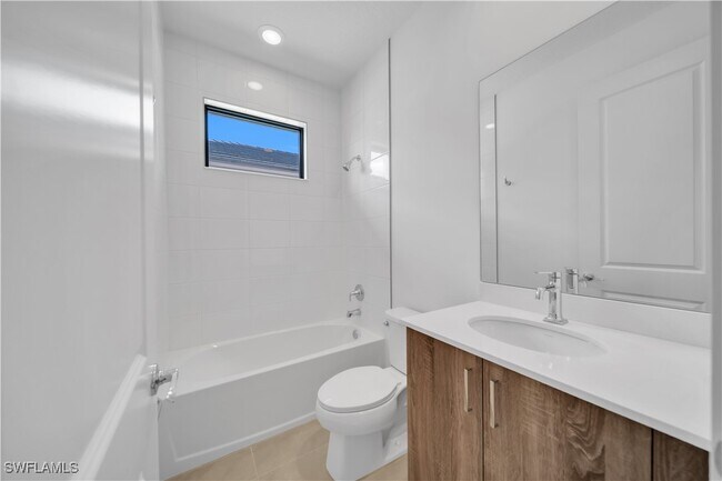 Building Photo - 5840 Agostino Way