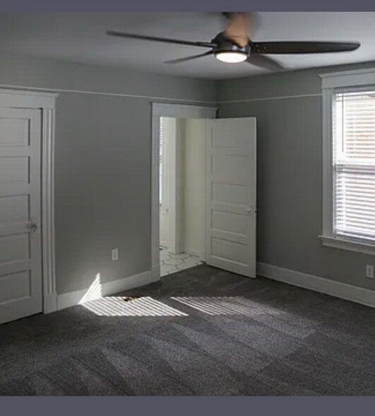 Building Photo - 120 Justis St