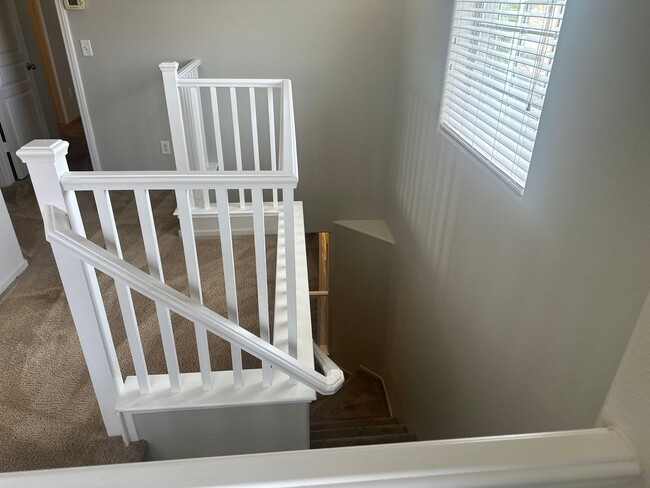 Building Photo - Henderson!!! Community: Cadence!! 4 Bedrooms!!! Bed & Full bath downstairs!! Loft/computer area u...