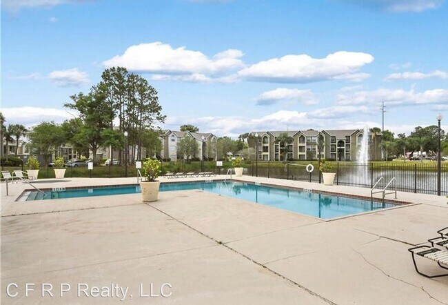 Building Photo - 1 br, 1 bath House - 4760 Walden Circle #516