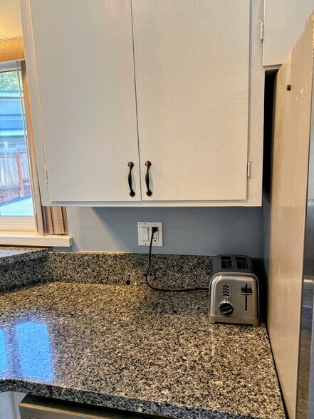 Building Photo - 376 Caprino Way