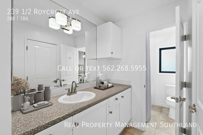 Building Photo - 239 Roycroft Ave