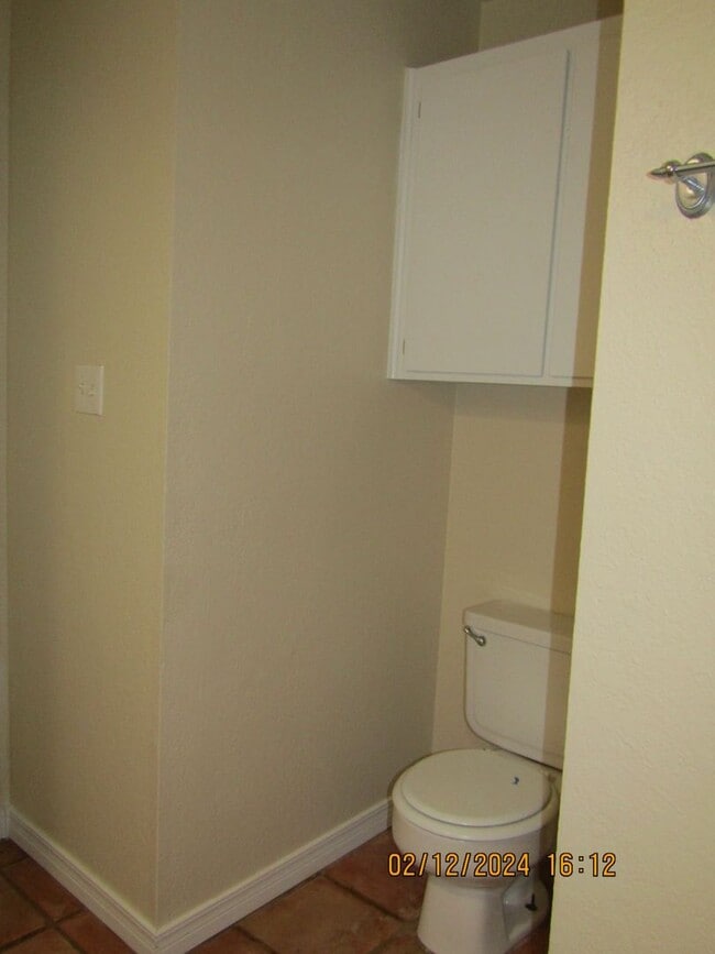 Building Photo - Home located in the Cache area!