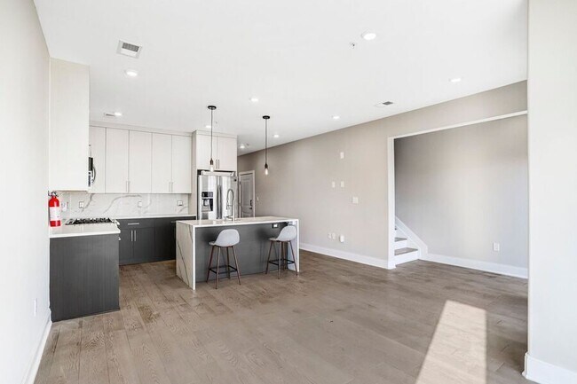 Building Photo - 2812 Georgia Ave NW