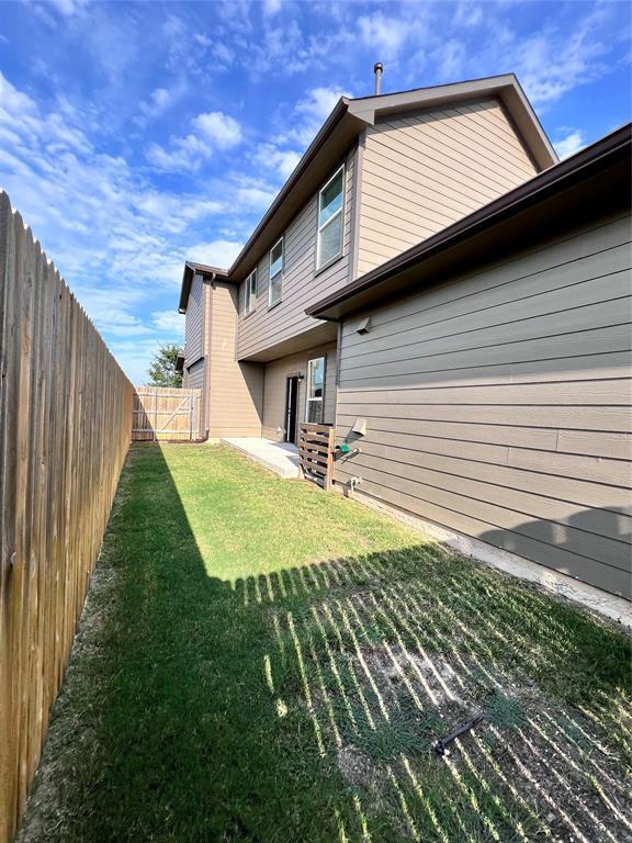 Building Photo - 10604 Tildon Ave