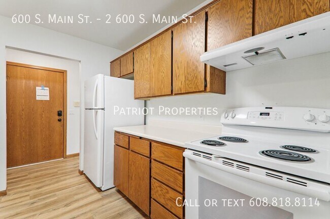 Building Photo - 600 S Main St