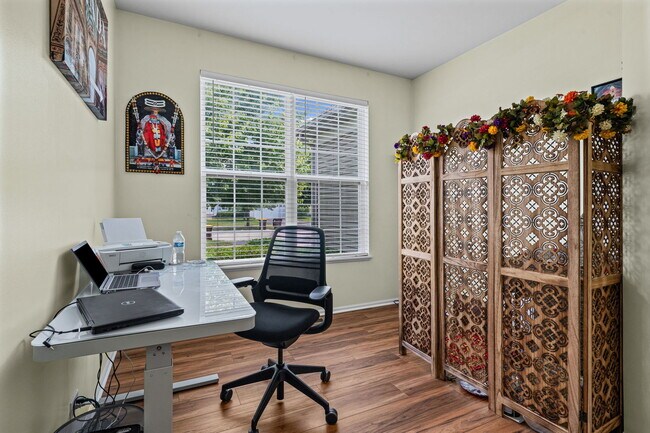 Building Photo - 126 Redmond Dr