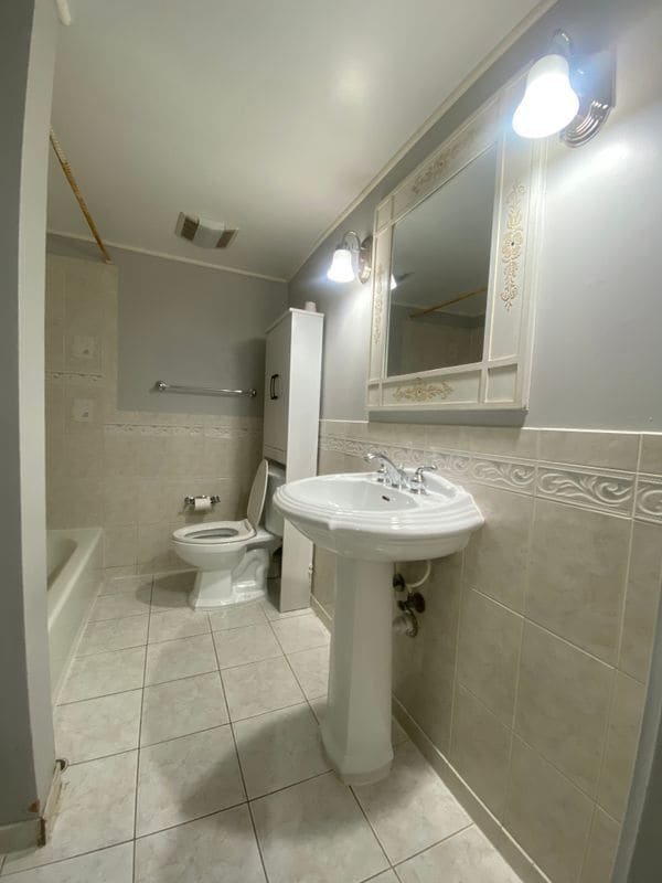 Building Photo - 5420 Charlottesville Rd