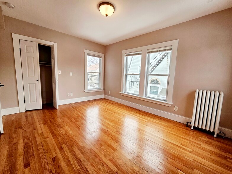 Building Photo - 24 Mansfield St