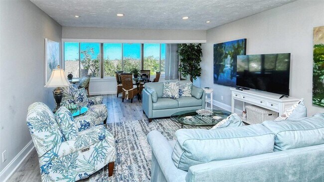 Building Photo - 1255 E Peppertree Dr