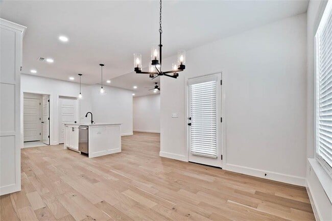 Building Photo - 1 Claypole Ln
