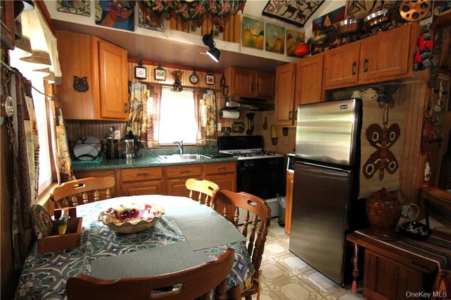 Building Photo - 71 Miller Rd