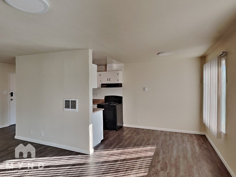 Building Photo - 240 Athol Ave