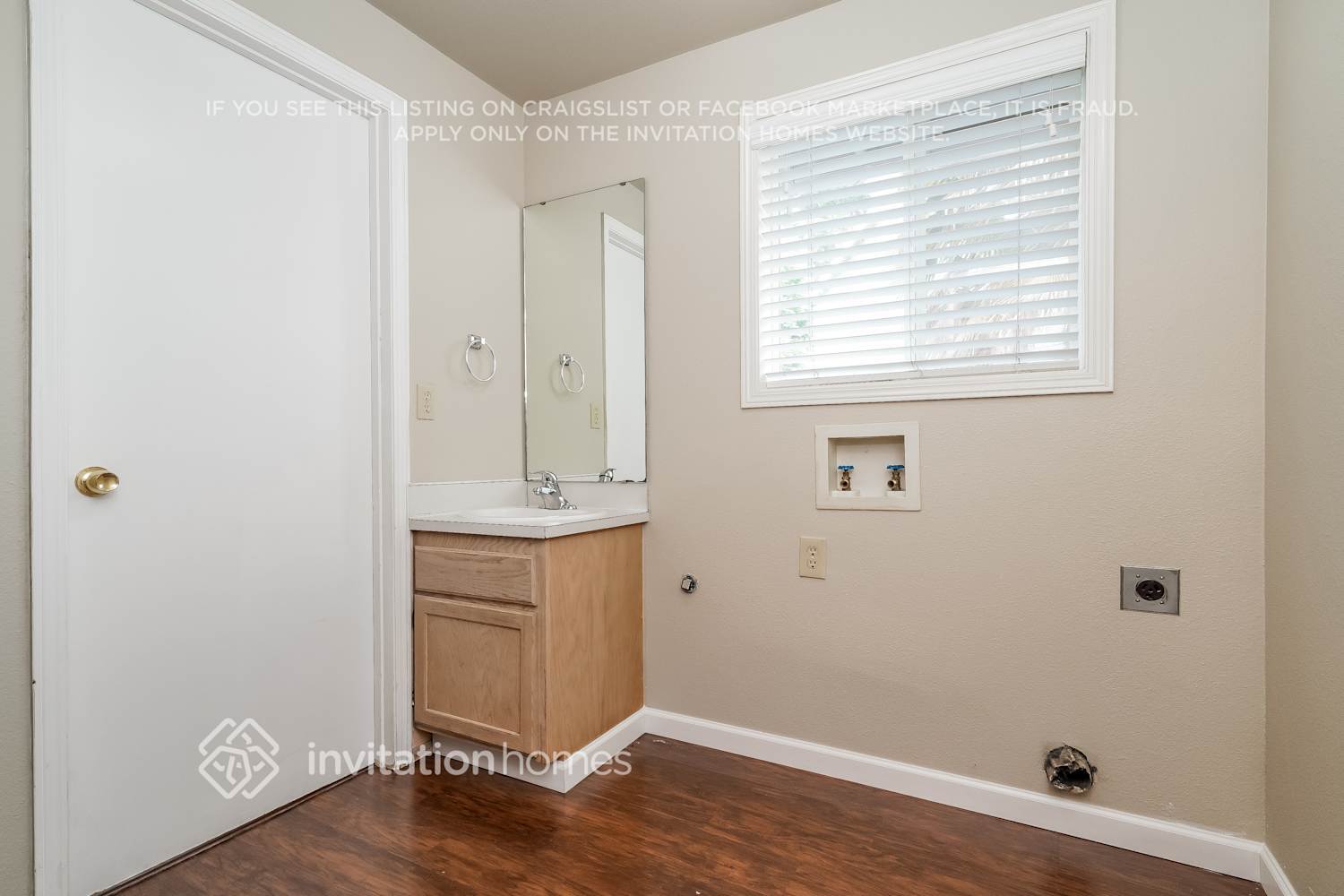 Building Photo - 25107 23rd Ct S