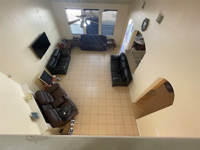 Building Photo - 26864 Calgary Pointe Dr