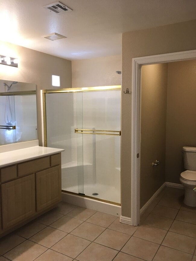 Building Photo - Cute Single Story Home in NW Gated Community