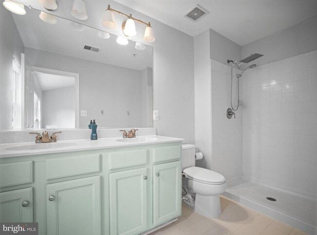 Building Photo - 44163 Azalea Ct