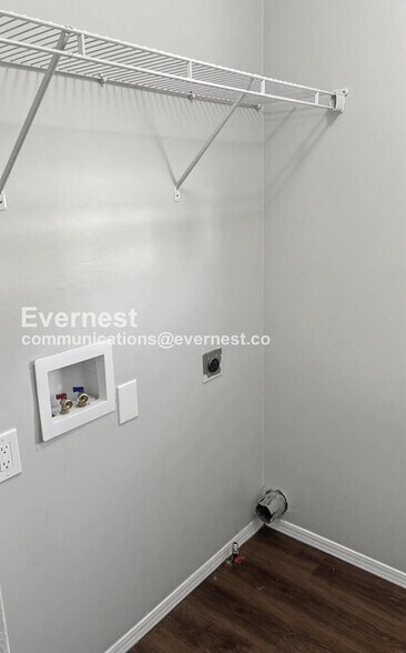 Building Photo - 2887 Creith Ct