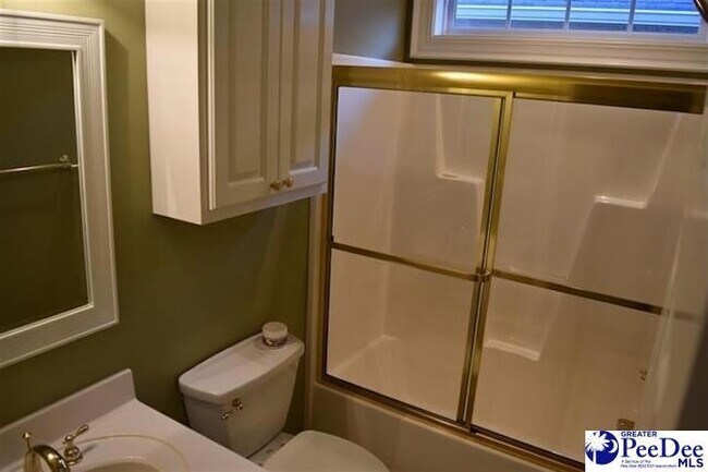 Building Photo - 488 Cove Pointe Dr