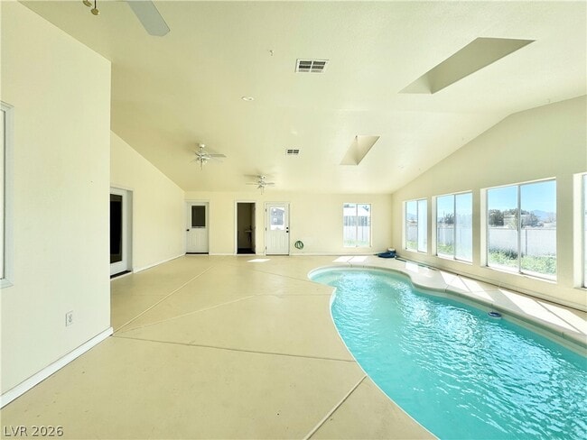 Building Photo - 5420 N Blagg Rd