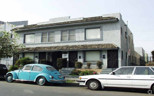 Building Photo - 1059 Gladys Ave