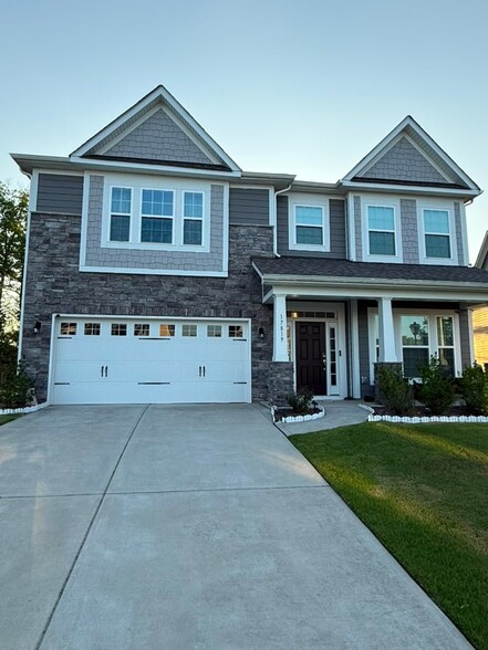 Building Photo - 17819 Summers Walk Blvd