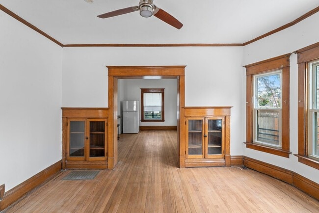 Building Photo - Historic Charm Meets Modern Living – Spacious 6-Bedroom in Prime KC Location! $3900.00